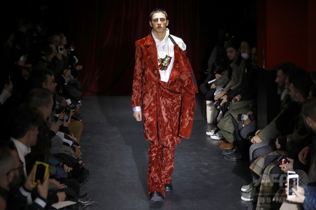 「Y/プロジェクト」17/18年秋冬メンズ