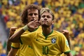 サッカーW杯ブラジル大会（2014 World Cup）グループA、ブラジル対カメルーン。先制点を挙げて喜ぶブラジルのネイマール（Neymar da Silva Santos Junior、2014年6月23日撮影）。(c)AFP/PEDRO UGARTE