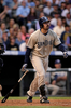 3回に満塁本塁打を放つパドレスのエイドリアン・ゴンザレス（%%Adrian Gonzalez%%）。(c)AFP/Getty Images Doug Pensinger