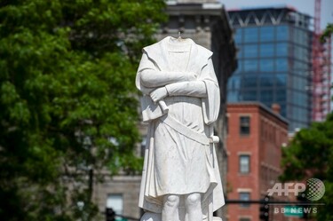 コロンブス像の頭部破壊 米ボストン、人種問題で反発強まる