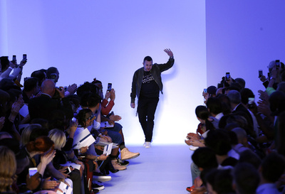 キム・ジョーンズ、「ルイ・ヴィトン」退任へ