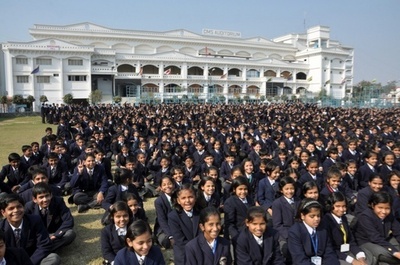 世界一大きな学校、生徒数は4万5000人以上 インド