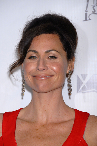 FXの新コメディドラマ「The Riches」 プレミア試写会に主演のミニー・ドライバーが登場 - 米国