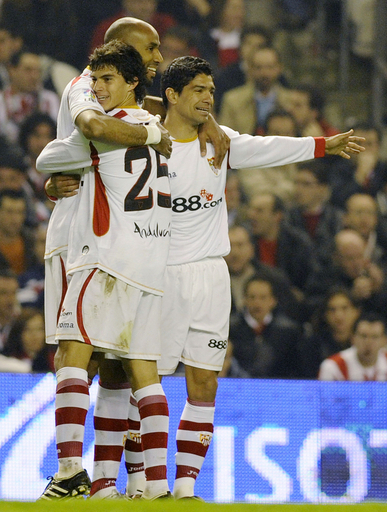 セビージャ アウェーでビルバオを下し3連勝