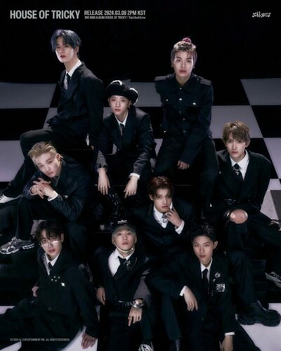 ブラックスーツのxikers…「TRICKY」コンセプトフォトオープン