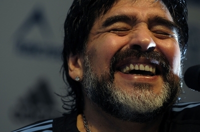 マラドーナ監督、W杯では「豪華特注トイレ」を利用