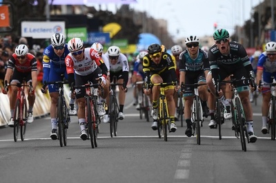 【今日のパリ～ニース】ベネットがスプリント勝負制し第3S優勝