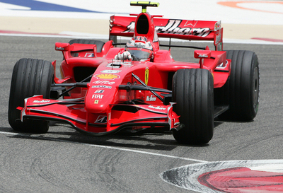 ＜07 F1・第3戦 バーレーンGP＞フリー走行1回目、ライコネン トップタイムを記録 - バーレーン