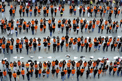 バルカン諸国の高校卒業生1万3000人、スクエアダンスでギネス記録に挑戦