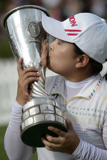 朴仁妃が優勝、上田は日本勢最高の12位タイ エビアンマスターズ