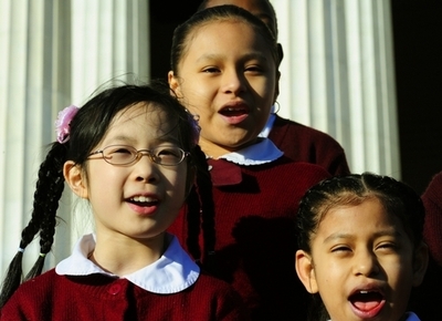 親の収入が幼児の言語能力に影響、米大研究