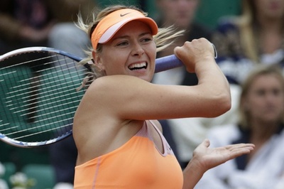 シャラポワが準々決勝進出、全仏オープン