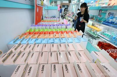 韓国ダイソー、ゴルフウェアも化粧品も…広がる「まず探す」消費習慣
