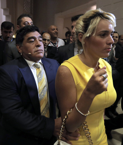 マラドーナ氏が近く結婚か、恋人が明かす「できれば年内に」