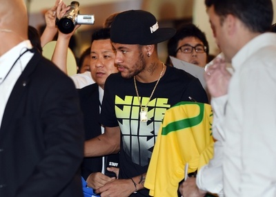 ブラジル代表のネイマールが来日
