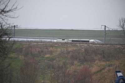 パリ行きの高速鉄道TGVが脱線、21人負傷 ストラスブール近郊