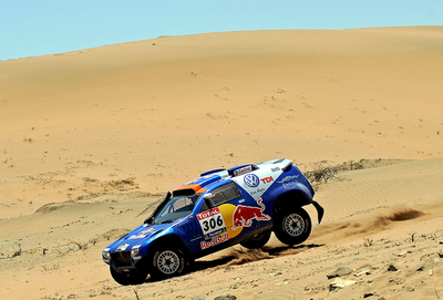 アルアティヤとコマが第9ステージを制す、ダカールラリー