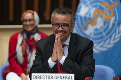 WHO事務局長、コロナワクチン公開接種「喜んで受ける」