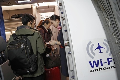 中国 一部の航空会社が機内Wi-Fiサービスを改善