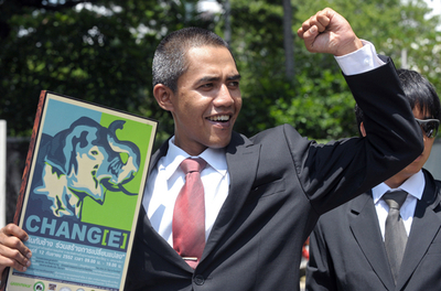 オバマ大統領のそっくりさん、タイで「変革」訴える？