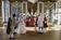 17世紀の衣装に身を包みヴェルサイユ宮殿に集う人たち
