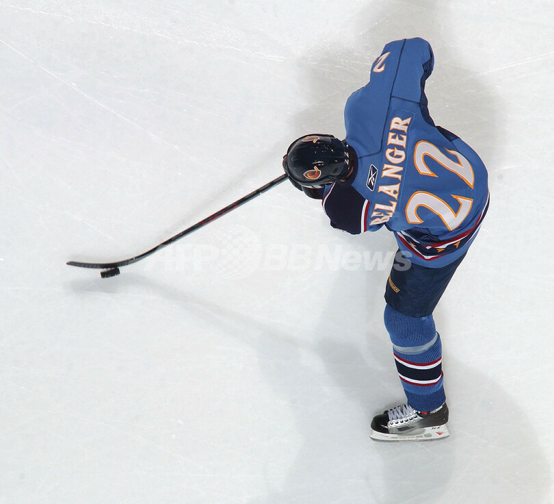 ＜06-07NHL＞スラッシャーズ ハリケーンズを降し3連勝 - 米国