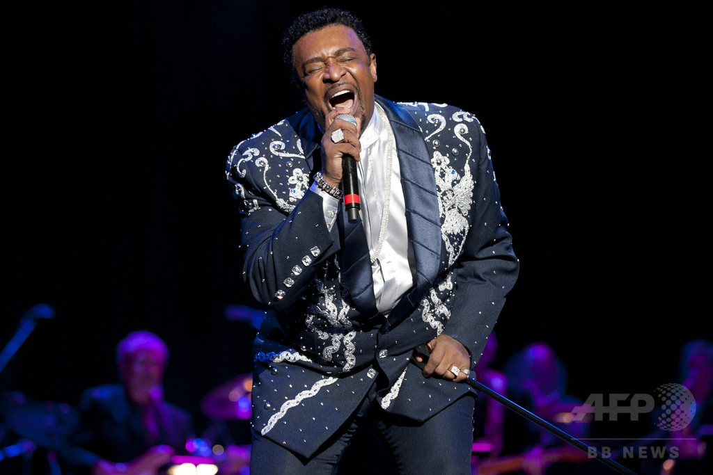 デニス・エドワーズさん死去、テンプテーションズのリードボーカル 74歳 写真3枚 国際ニュース:AFPBB News