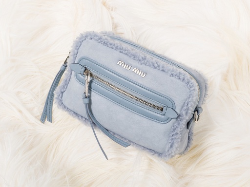 miumiu ファーバッグ ブルー miumiu ファーバッグ ブルー MIU MIU（バッグ ・ ブルー