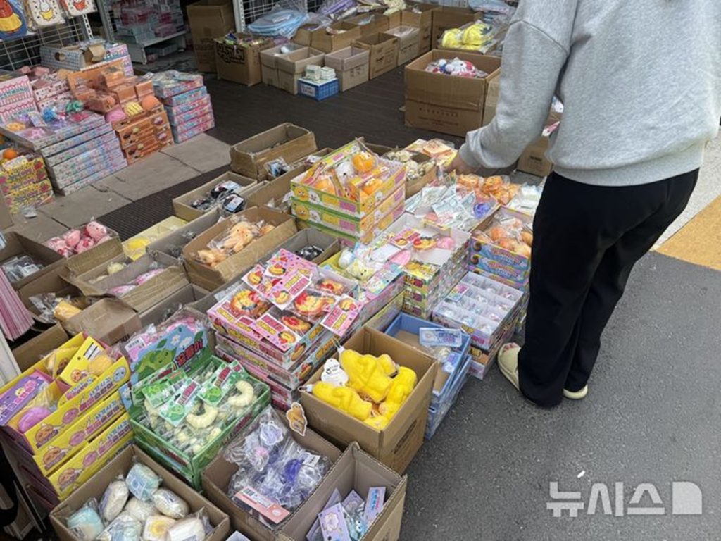 韓国・東大門おもちゃ街、“もちもち玩具”人気で若者の新聖地に…20～30