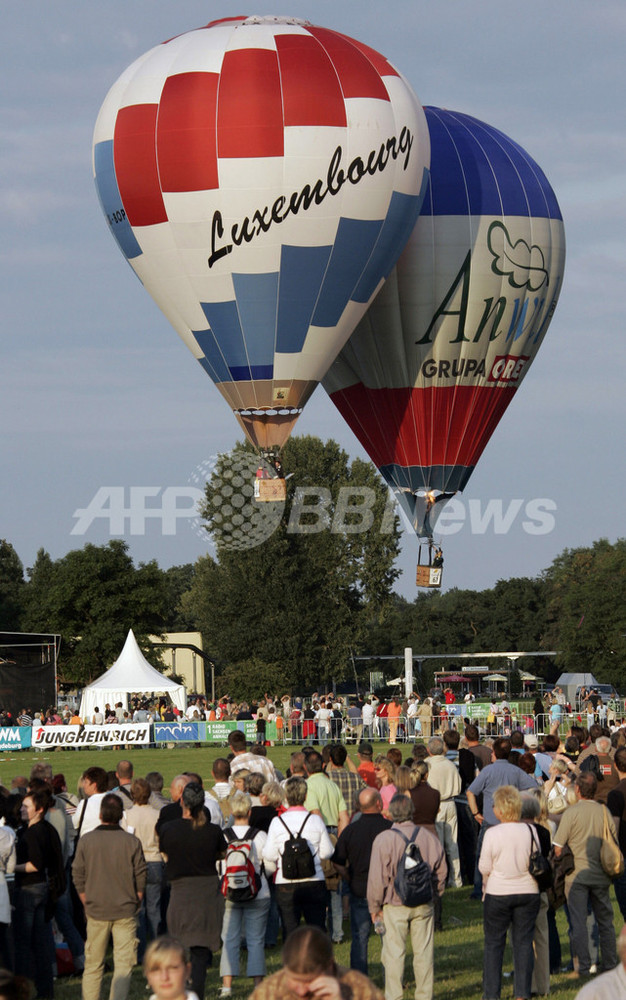 熱気球の欧州選手権、色鮮やかに開催 写真5枚 国際ニュース：AFPBB News