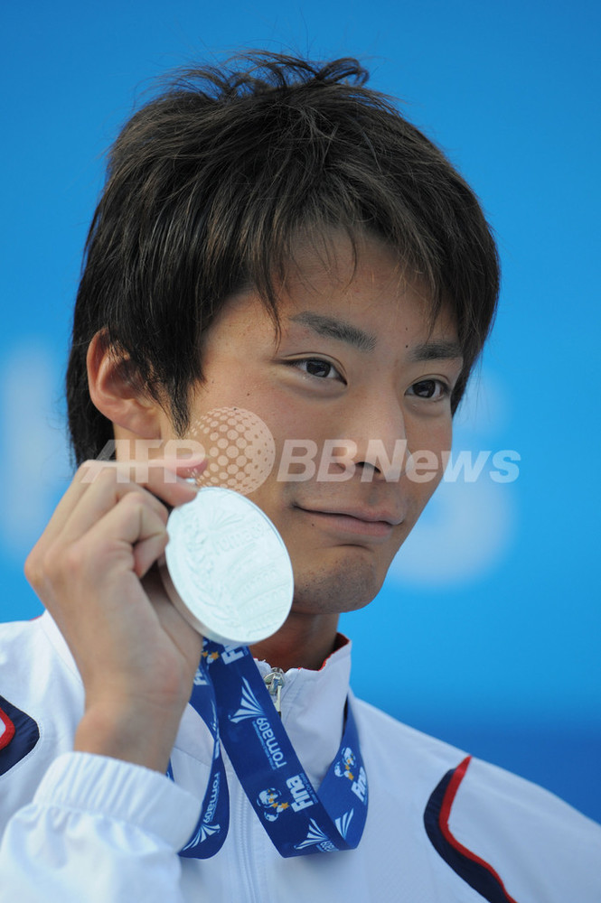 入江 男子200メートル背泳ぎで銀メダルを獲得 ピアソルが世界新、世界