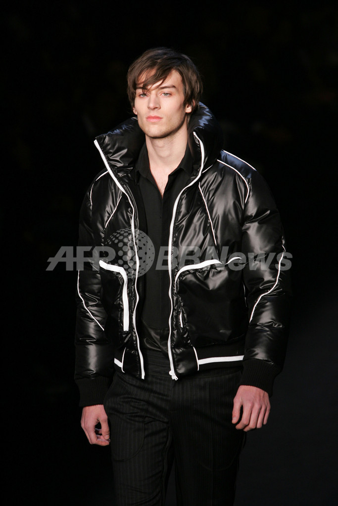 07/08年秋冬パリ・メンズコレクション＞クリス・ヴァン・アッシュ