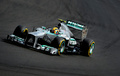 13F1第10戦ハンガリーGP（Hungarian Grand Prix 2013）予選。予選に臨むメルセデスAMG（Mercedes AMG）のルイス・ハミルトン（Lewis Hamilton、2013年7月27日撮影）。(c)AFP/ATTILA KISBENEDEK