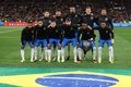 サッカー国際親善試合、スペイン対ブラジル。試合前の写真撮影に臨むブラジルの選手（2024年3月26日撮影）。(c)Pierre-Philippe MARCOU/ AFP