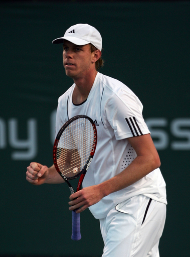 キュエリー オルナを降し2回戦へ