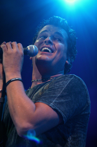 カルロス・ヴィヴェス、パナマシティーでコンサート開催 - パナマ