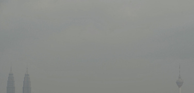 インドネシアの山火事、煙がマレーシア各地を覆う
