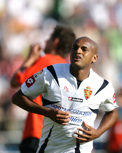 シュツットガルト サラゴサからローンでエヴェルトンを獲得