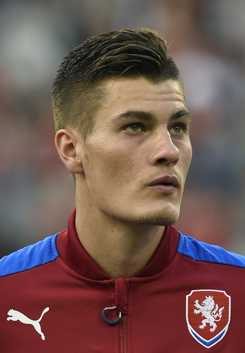 ローマがサンプドリアからチェコの新星シックを獲得