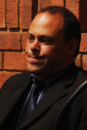 義足選手の恋人射殺事件、新しい主任捜査官を任命