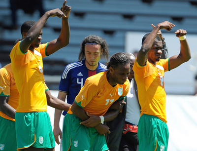 コートジボワール 日本に勝利もドログバが骨折、国際親善試合