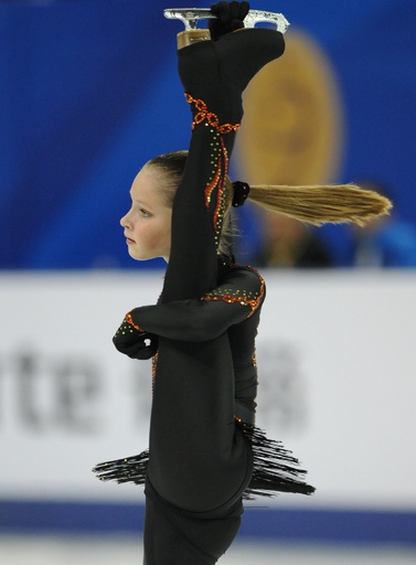 浅田が女子SP2位発進、リプニツカヤ首位 中国杯