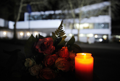 ドイツ南部の学校で元生徒が乱射、15人死亡