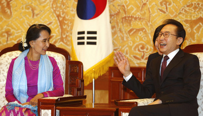 ミャンマーのスー・チー氏、4日間の日程で訪韓中