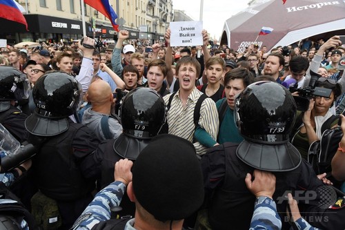 ロシア 反 政府 デモ