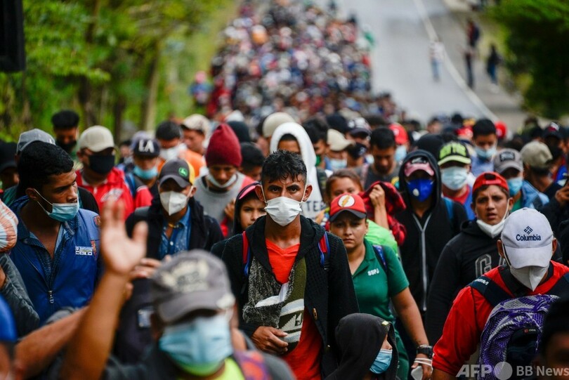 グアテマラ入りのホンジュラス移民、9000人に メキシコ経由で米目指す