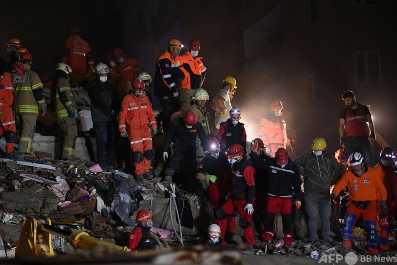 国際ニュース：AFPBB Newsエーゲ海地震、トルコ・ギリシャで26人死亡 建物倒壊 津波も