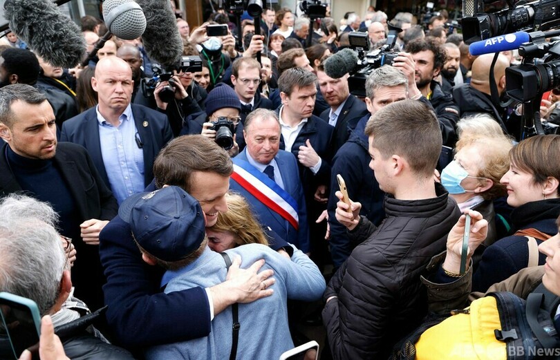 「コンサルへの巨額支出問題」でマクロン氏に批判 仏大統領選