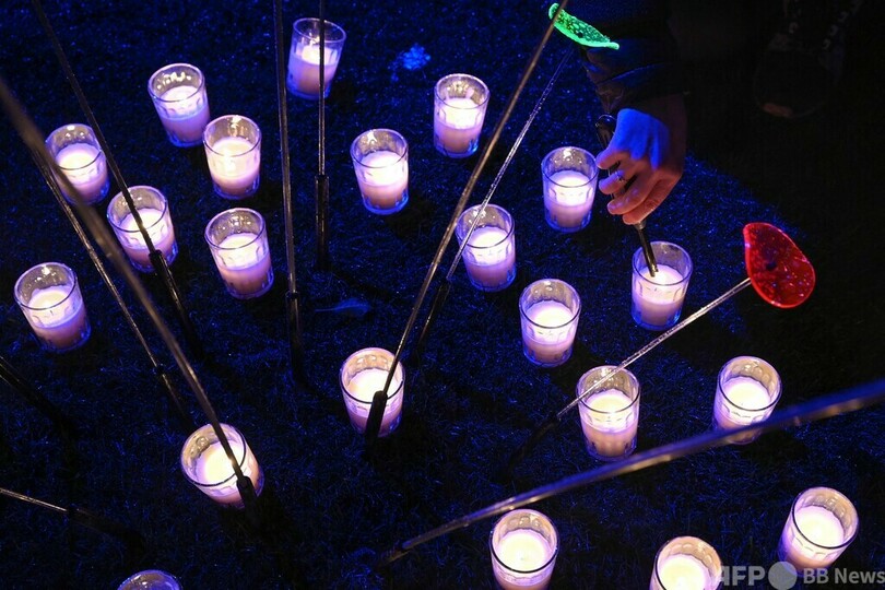 仏リヨンで「光の祭典」 街全体がライトアップ