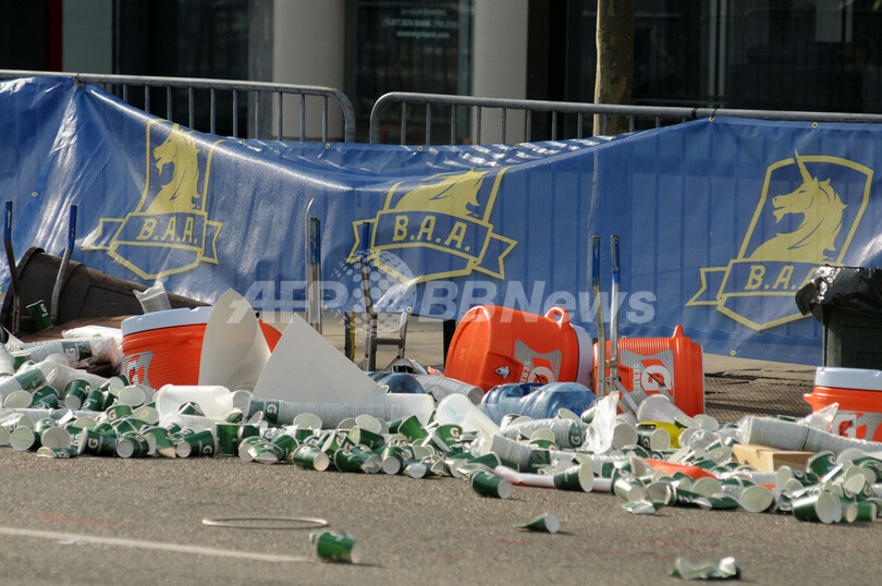 ボストン・マラソンで複数の爆発、3人死亡 100人超負傷